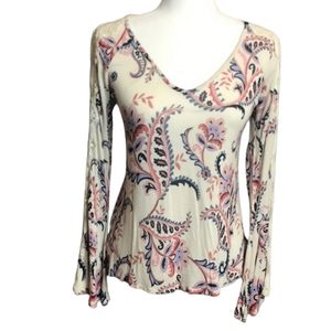 Jessica Simpson sz S long sleeve floral paisley bell sleeve top Scandinavian